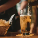 Μπύρα: Πιο νόστιμη σε κουτάκι ή μπουκάλι; - Έρευνα δίνει απάντηση στο ερώτημα