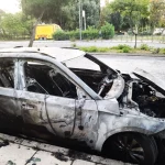 Ζωγράφου: Επεισόδια από κουκουλοφόρους - Πέταξαν μολότοφ σε ΜΑΤ, κάηκαν δύο αυτοκίνητα