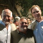 ΓΙΩΡΓΟΣ ΚΑΡΒΟΥΝΙΑΡΗΣ: Με τα αδέλφια Παπανδρέου