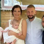 Νονά έγινε η Έλενα Γεωργαντά – Στο πλευρό της ο σύντροφός της ΦΩΤΟ