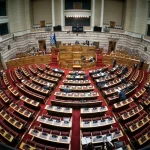 Πώς αλλάζει ο κοινοβουλευτικός χάρτης με μια επτακομματική Βουλή – Η κατανομή των εδρών
