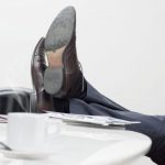 Μετά την σιωπηλή, έρχεται η «ηχηρή παραίτηση»: Τι είναι, ποιοι την κάνουν και γιατί