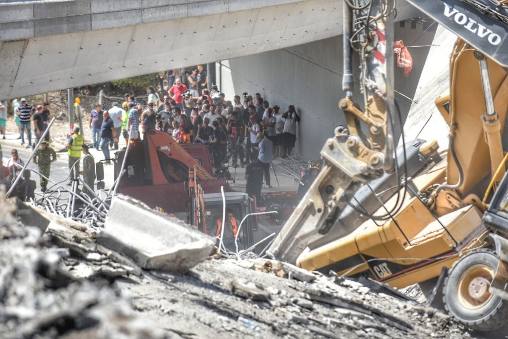Η Ανακοίνωση της Δημοτικής Αρχής Πάτρας για την Τραγωδία με την Κατάρρευση της Γέφυρας