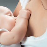 Ένα μοναδικό σύνολο αντισωμάτων μεταβιβάζει κάθε μητέρα στο μωρό μέσα από το μητρικό γάλα