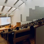 Μη κρατικά Πανεπιστήμια: Έως τέλος του 2023 τα κριτήρια για τη λειτουργία τους – Τι προβλέπει το άρθρο 28 του Συντάγματος