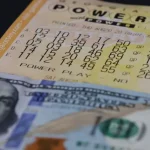 Στα $900 εκατ. το έπαθλο του Powerball – Πόσο φόρο θα πληρώσει ο νικητής