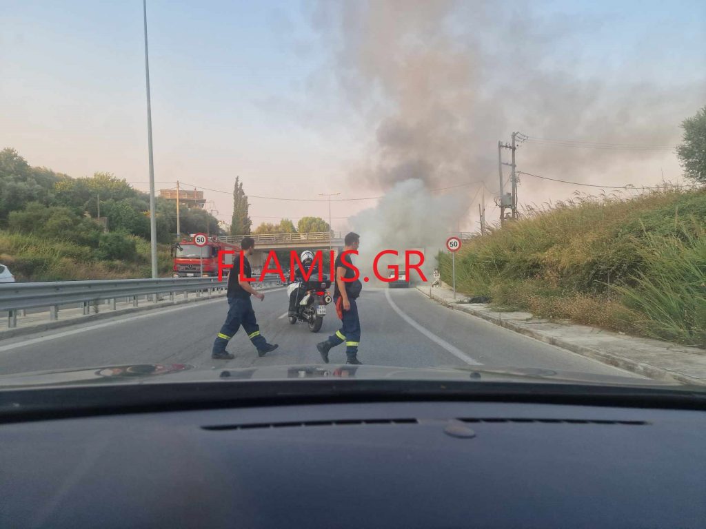 ΠΑΤΡΑ: Θρίλερ στην μίνι περιμετρική! "Φούντωσε" αυτοκίνητο που μετέφερε δύο παιδάκια - ΦΩΤΟ