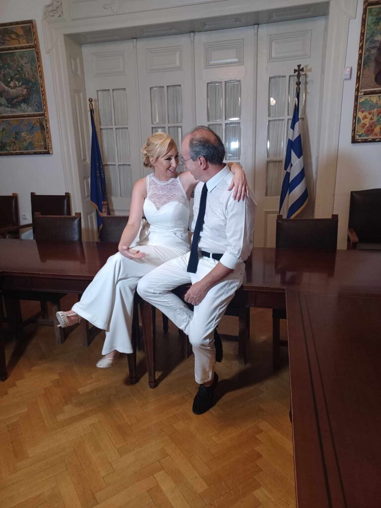 ΠΑΤΡΑ: Παντρεύτηκε πρώην βουλευτής την αγαπημένη του - ΦΩΤΟ
