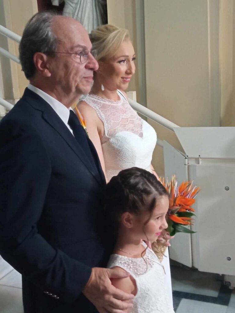 ΠΑΤΡΑ: Παντρεύτηκε πρώην βουλευτής την αγαπημένη του - ΦΩΤΟ