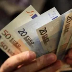 Επιταγή ακρίβειας, αυξημένο επίδομα θέρμανσης και φοροελαφρύνσεις – Στο τραπέζι νέα μέτρα στήριξης