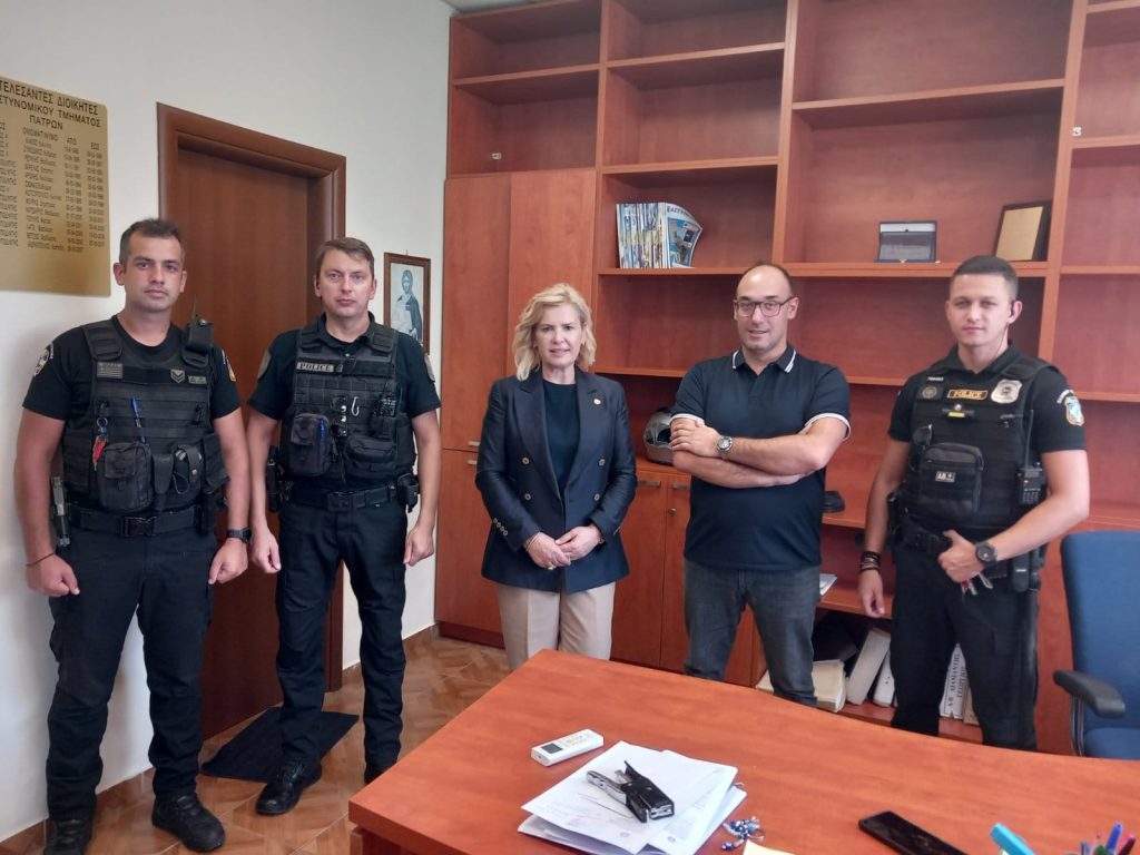 Η Γεωργία Ντάτσικα στο πλευρό των συναδέλφων της, αστυνομικών