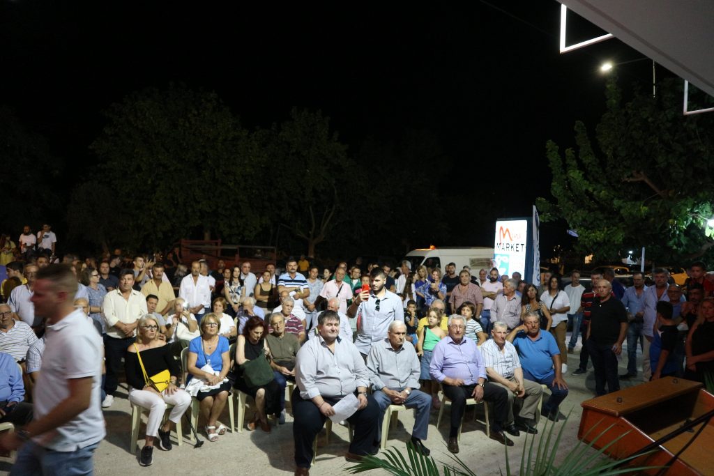 ΦΙΛΙΠΠΟΣ ΛΙΑΚΟΣ: Πρωτοφανής σε όγκο και παλμό συγκέντρωση στη Λακκόπετρα! ΦΩΤΟ