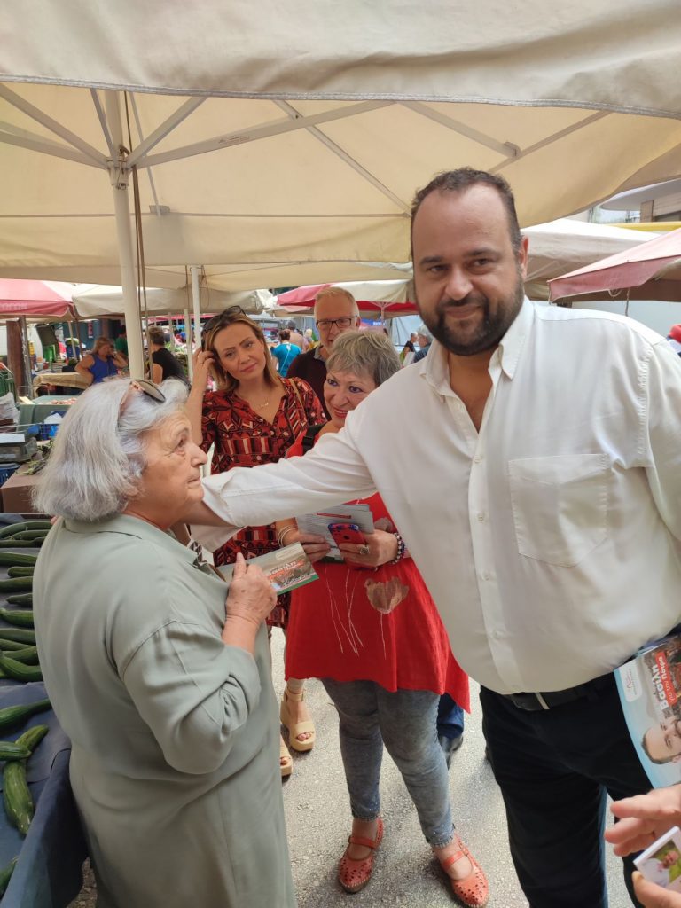 Στα Προσφυγικά ο υποψήφιος δήμαρχος Πατρέων Βασίλης Αϊβαλής