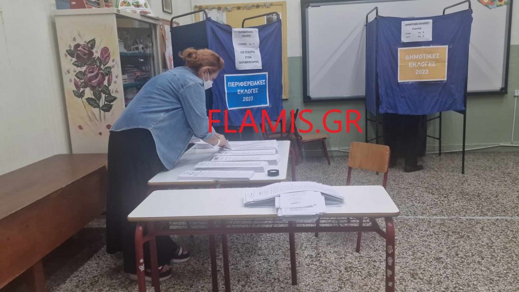 ΠΑΤΡΑ: Ανοιξαν οι κάλπες - Οι πρώτες φωτογραφίες! Δυσκολίες με τα ψηφοδέλτια των δημοτικών