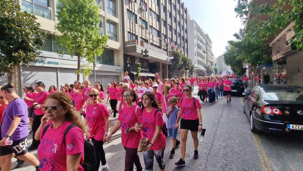 Εγινε ροζ το κέντρο της Πάτρας! Χιλιάδες στο Pink the City - ΔΕΚΑΔΕΣ ΦΩΤΟ ΚΑΙ ΒΙΝΤΕΟ