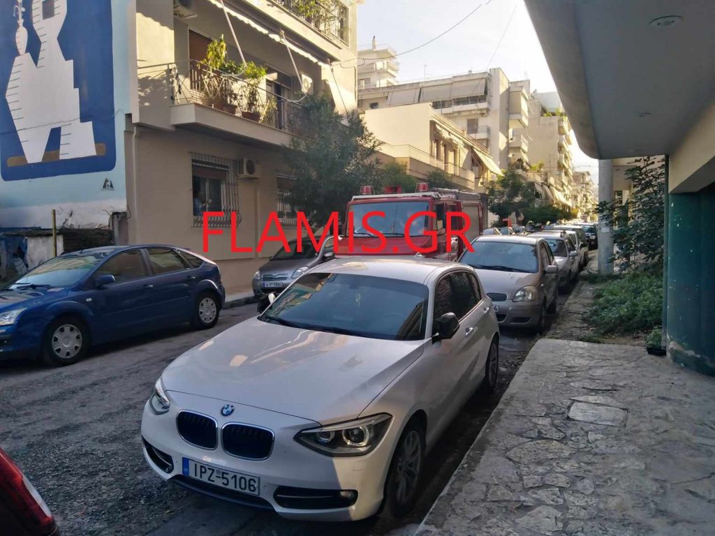 ΣΥΝΑΓΕΡΜΟΣ ΣΤΗΝ ΠΥΡΟΣΒΕΣΤΙΚΗ - ΕΚΑΒ: Γυναίκα έπεσε μέσα σε φρεάτιο στην οδό Κύπρου - ΦΩΤΟ