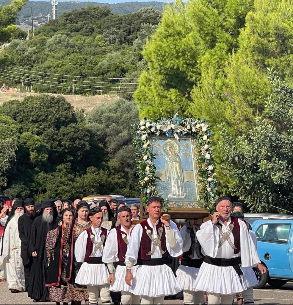 Εορτασμός Παναγίας Ναυπακτιώτισσας με τιμητική παρουσία τσολιάδων