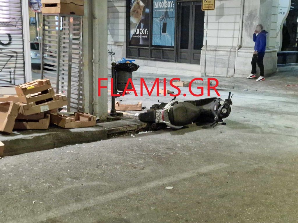 Μάχη μέσα στη Ρήγα Φεραίου! "Αναρχικοί" πέταξαν μολότοφ που δεν έσκασε! Απάντησαν με δακρυγόνα οι Αστυνομικοί! ΠΑΝΙΚΟΣ - ΦΩΤΟ