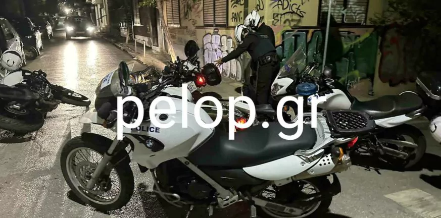ΠΑΤΡΑ - ΔΕΙΤΕ ΦΩΤΟ: Μέχρι και μηχανές της ΔΙΑΣ έριξε στο έδαφος ο Πατρινός "μπράβος" - Της κακομοίρας στην Γούναρη ΠΑΤΡΑ - ΔΕΙΤΕ ΦΩΤΟ: Μέχρι και μηχανές της ΔΙΑΣ έριξε στο έδαφος ο Πατρινός "μπράβος" - Της κακομοίρας στην Γούναρη