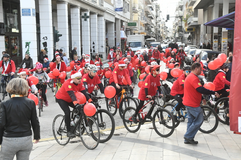 ΔΕΙΤΕ ΠΟΛΛΕΣ ΦΩΤΟ: Ποδηλάτες ΑϊΒασίληδες... πλημμύρισαν την Πάτρα