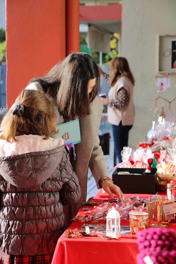 ΠΑΤΡΑ - ΔΕΙΤΕ ΦΩΤΟ: Το καταπληκτικό χριστουγεννιάτικο bazaar στο 2ο Γυμνάσιο
