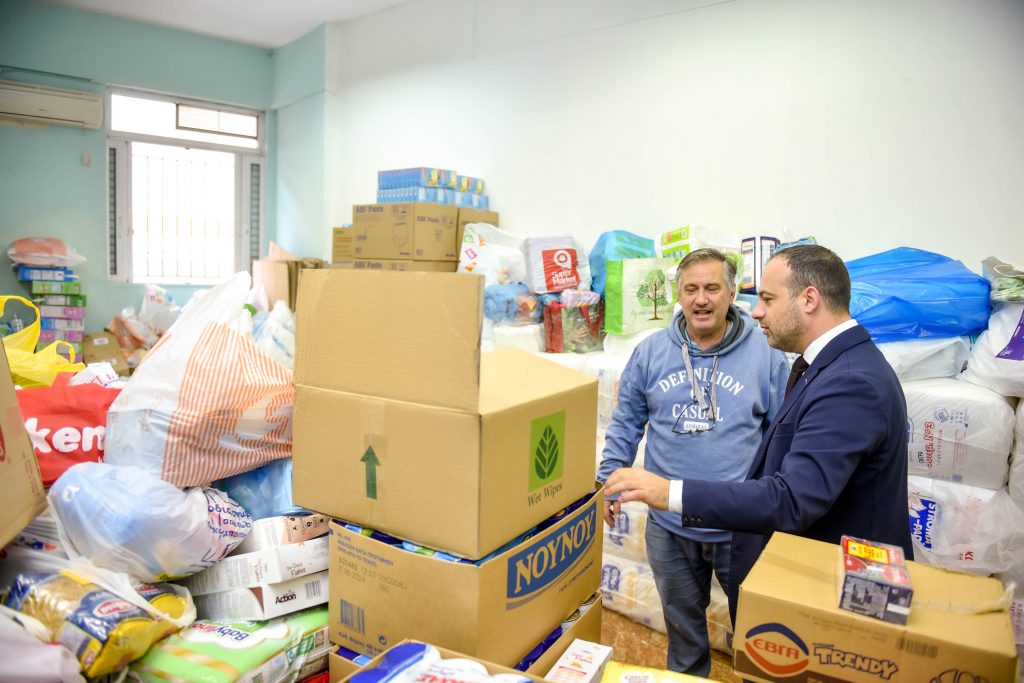 Συμβολικές επισκέψεις του Θέμη Μπάκα στο Σκαγιοπούλειο και στην «Κιβωτό της Αγάπης» - ΦΩΤΟ