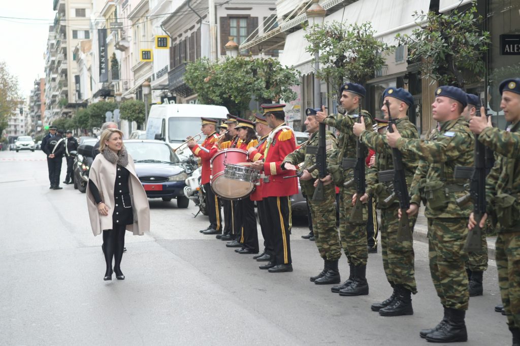 ΠΑΤΡΑ - ΦΩΤΟ: Η δοξολογία για την υποδοχή του νέου έτους