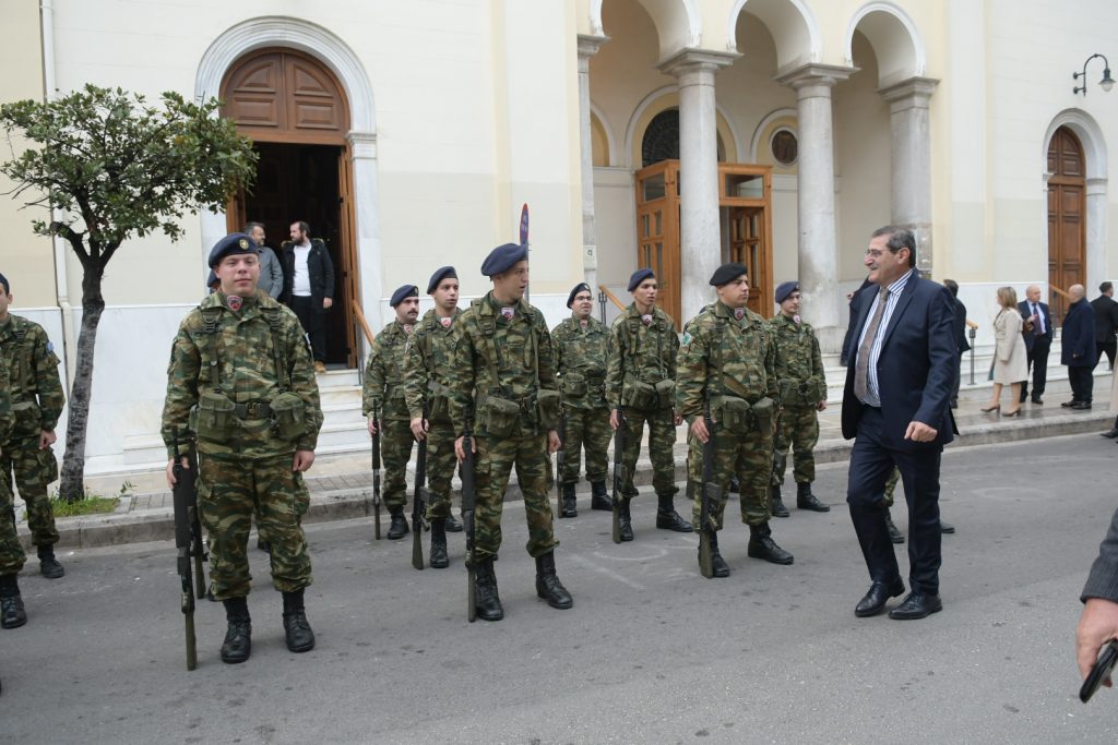 ΠΑΤΡΑ - ΦΩΤΟ: Η δοξολογία για την υποδοχή του νέου έτους