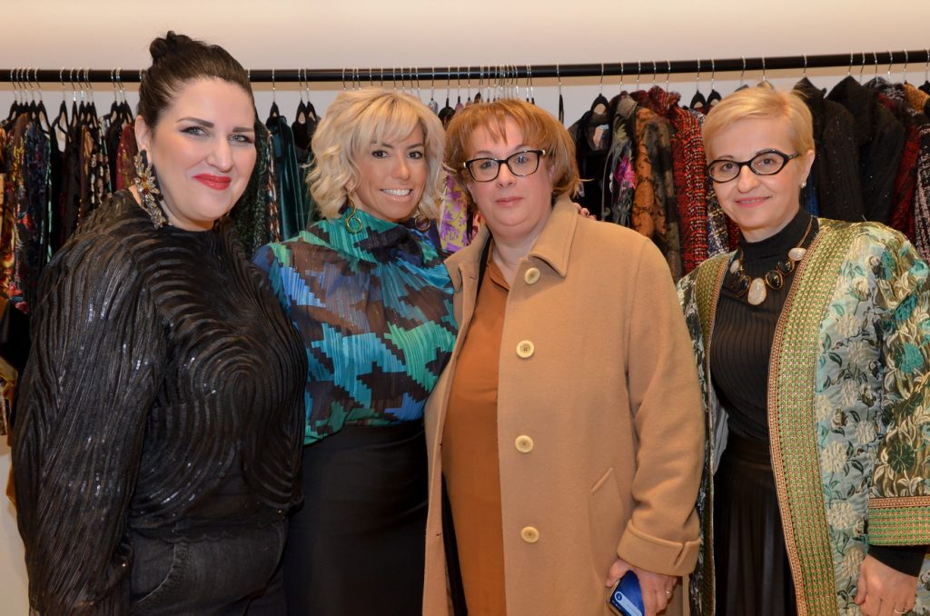 ΠΑΤΡΑ: Δείτε ποιους είδαμε στην fashionable βραδιά της Δέσποινας Μοιραράκη και της Νάνσυς Πλέσσα ΠΑΤΡΑ: Δείτε ποιους είδαμε στην fashionable βραδιά της Δέσποινας Μοιραράκη και της Νάνσυς Πλέσσα
