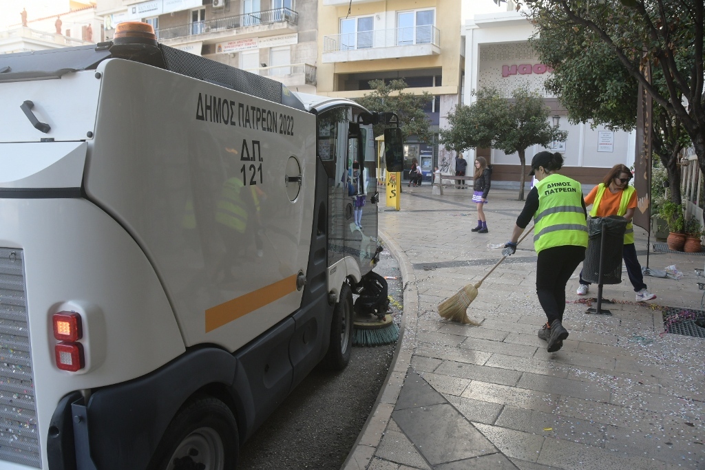 ΠΑΤΡΑ: Καθάρισε η πόλη - ΦΩΤΟ