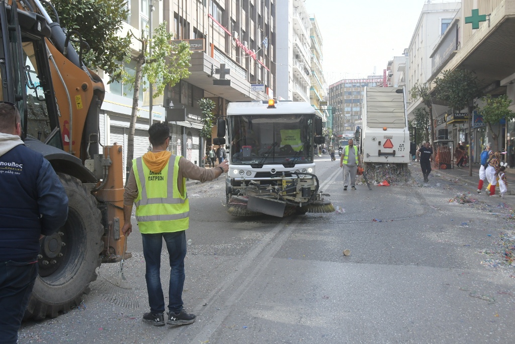 ΠΑΤΡΑ: Καθάρισε η πόλη - ΦΩΤΟ