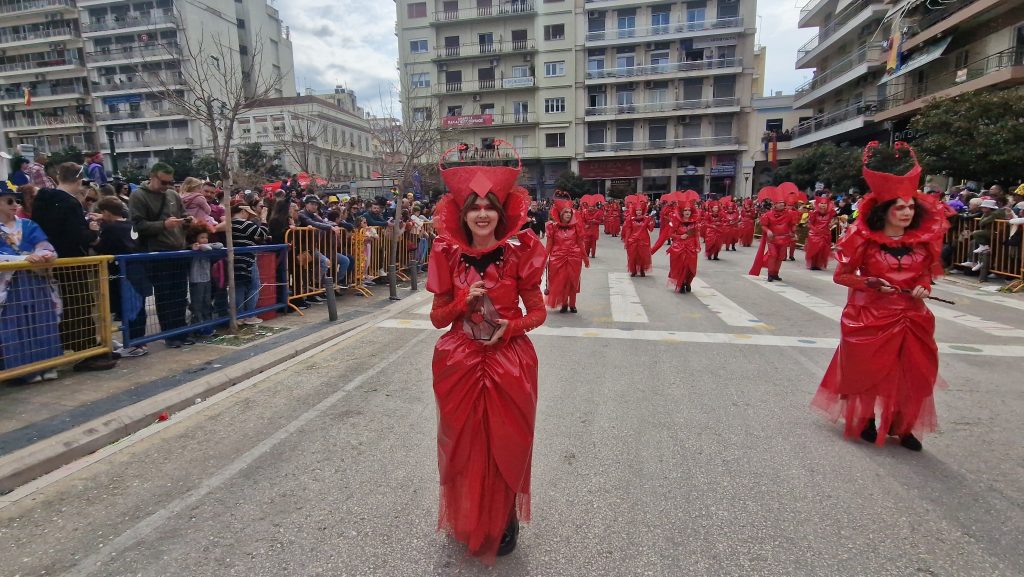 ΠΑΤΡΑ: Εσπασε κάθε ρεκόρ η μεγάλη παρέλαση! ΔΕΙΤΕ ΕΚΑΤΟΝΤΑΔΕΣ ΦΩΤΟ