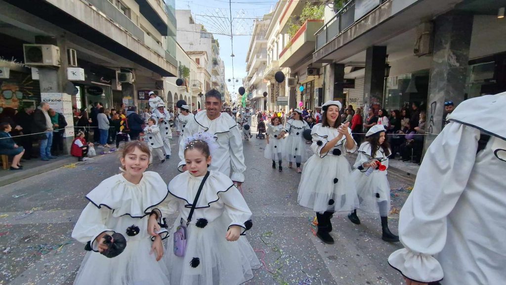 ΔΕΙΤΕ την Παρέλαση του Καρναβαλιού των Μικρών 2024 με δεκάδες φωτογραφίες