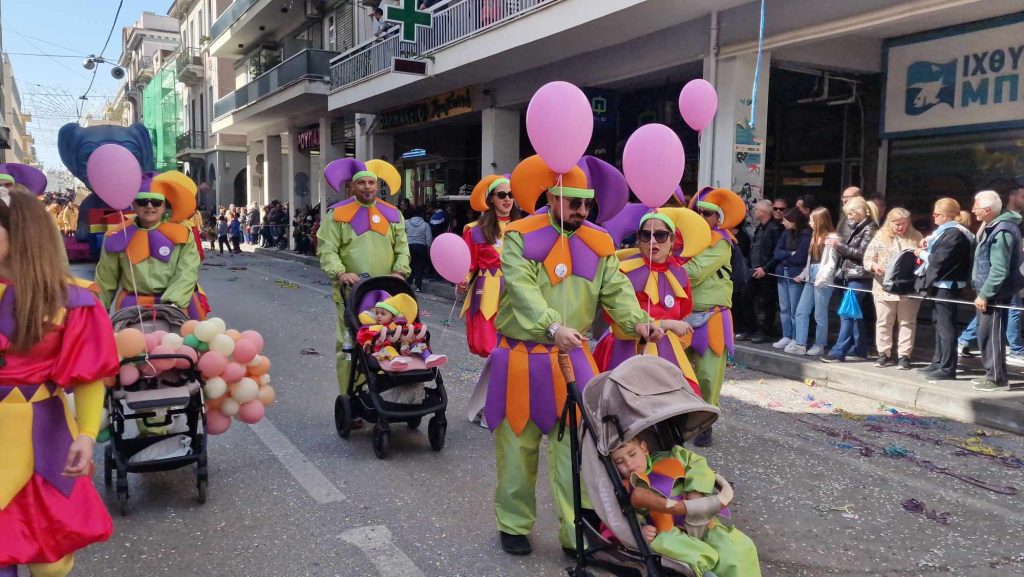 ΔΕΙΤΕ την Παρέλαση του Καρναβαλιού των Μικρών 2024 με δεκάδες φωτογραφίες