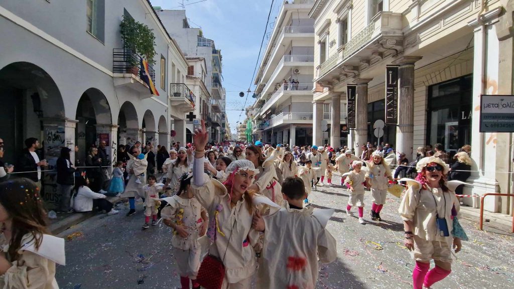 ΔΕΙΤΕ την Παρέλαση του Καρναβαλιού των Μικρών 2024 με δεκάδες φωτογραφίες