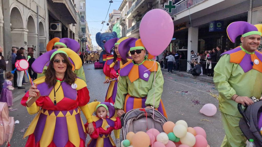 ΔΕΙΤΕ την Παρέλαση του Καρναβαλιού των Μικρών 2024 με δεκάδες φωτογραφίες