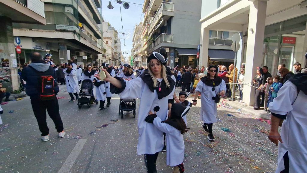 ΔΕΙΤΕ την Παρέλαση του Καρναβαλιού των Μικρών 2024 με δεκάδες φωτογραφίες