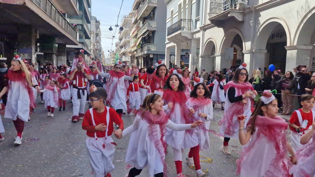 ΔΕΙΤΕ την Παρέλαση του Καρναβαλιού των Μικρών 2024 με δεκάδες φωτογραφίες