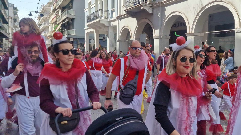 ΔΕΙΤΕ την Παρέλαση του Καρναβαλιού των Μικρών 2024 με δεκάδες φωτογραφίες