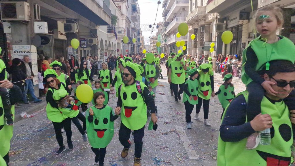 ΔΕΙΤΕ την Παρέλαση του Καρναβαλιού των Μικρών 2024 με δεκάδες φωτογραφίες