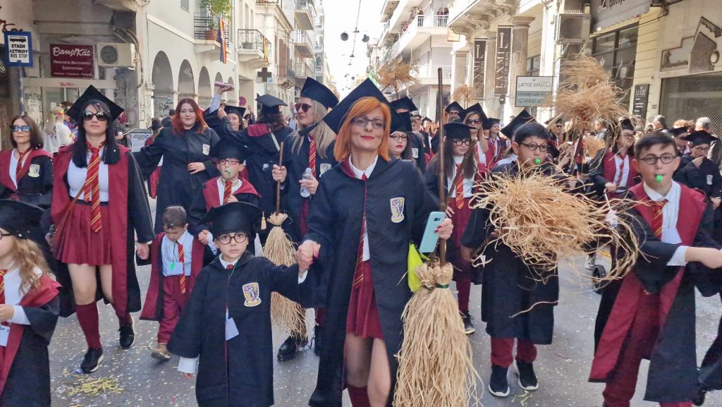 ΔΕΙΤΕ την Παρέλαση του Καρναβαλιού των Μικρών 2024 με δεκάδες φωτογραφίες