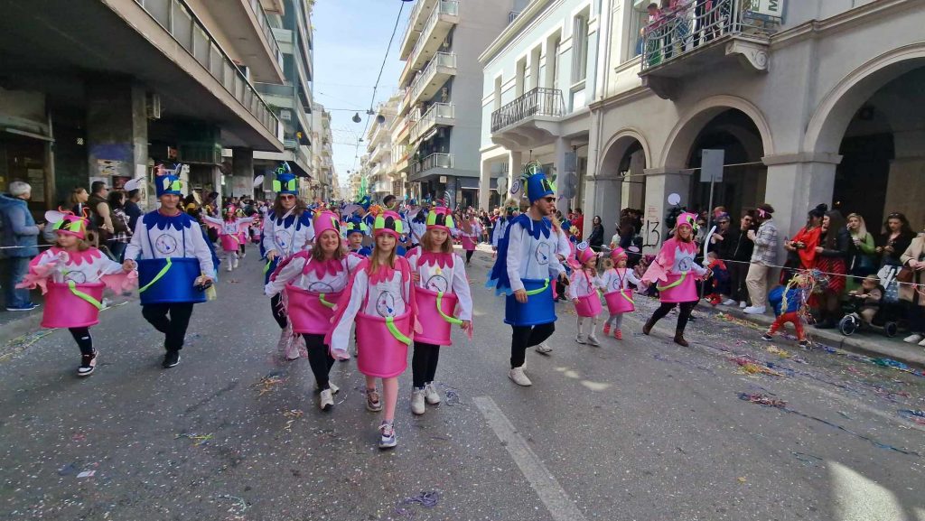 ΔΕΙΤΕ την Παρέλαση του Καρναβαλιού των Μικρών 2024 με δεκάδες φωτογραφίες