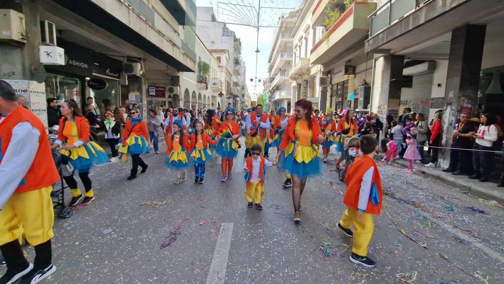 ΔΕΙΤΕ την Παρέλαση του Καρναβαλιού των Μικρών 2024 με δεκάδες φωτογραφίες
