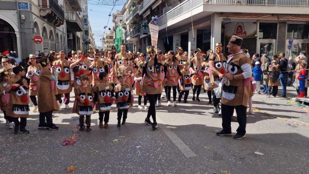 ΔΕΙΤΕ την Παρέλαση του Καρναβαλιού των Μικρών 2024 με δεκάδες φωτογραφίες