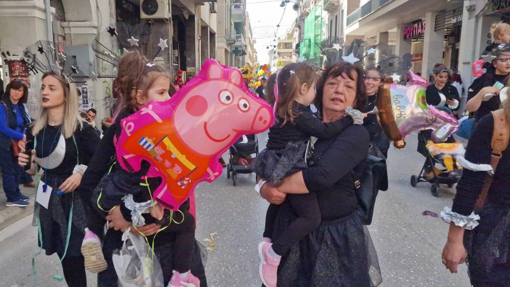 ΔΕΙΤΕ την Παρέλαση του Καρναβαλιού των Μικρών 2024 με δεκάδες φωτογραφίες