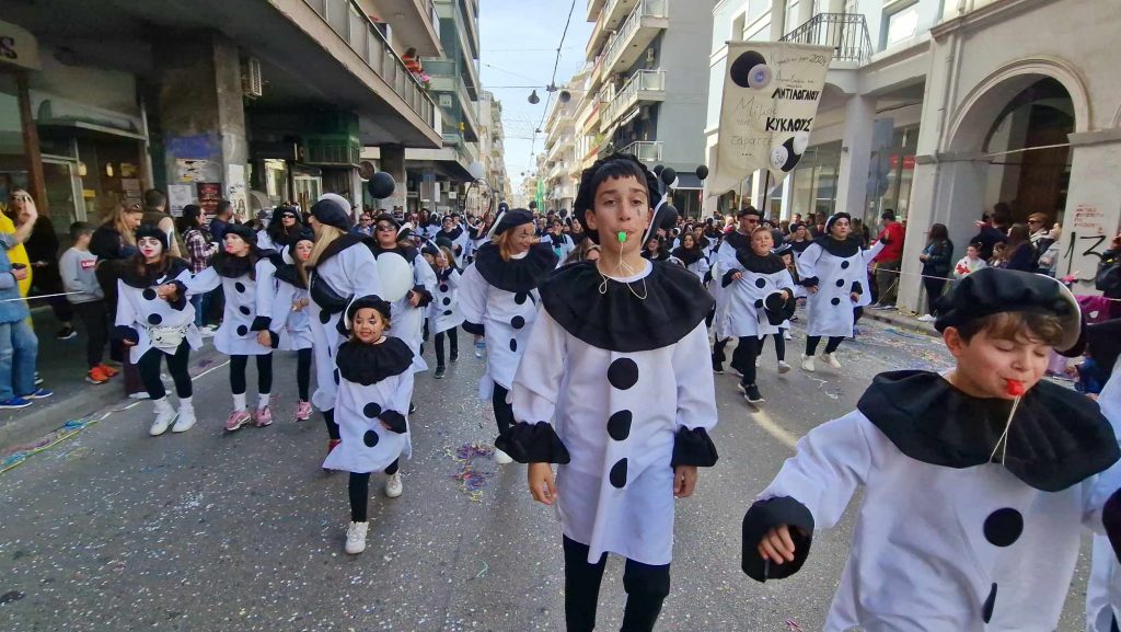 ΔΕΙΤΕ την Παρέλαση του Καρναβαλιού των Μικρών 2024 με δεκάδες φωτογραφίες