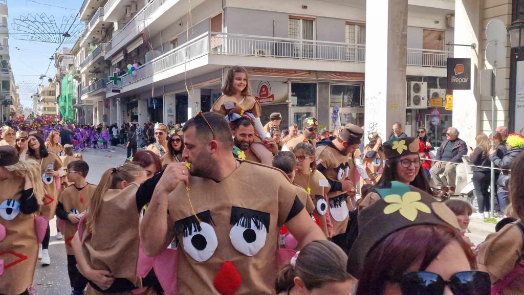 ΔΕΙΤΕ την Παρέλαση του Καρναβαλιού των Μικρών 2024 με δεκάδες φωτογραφίες