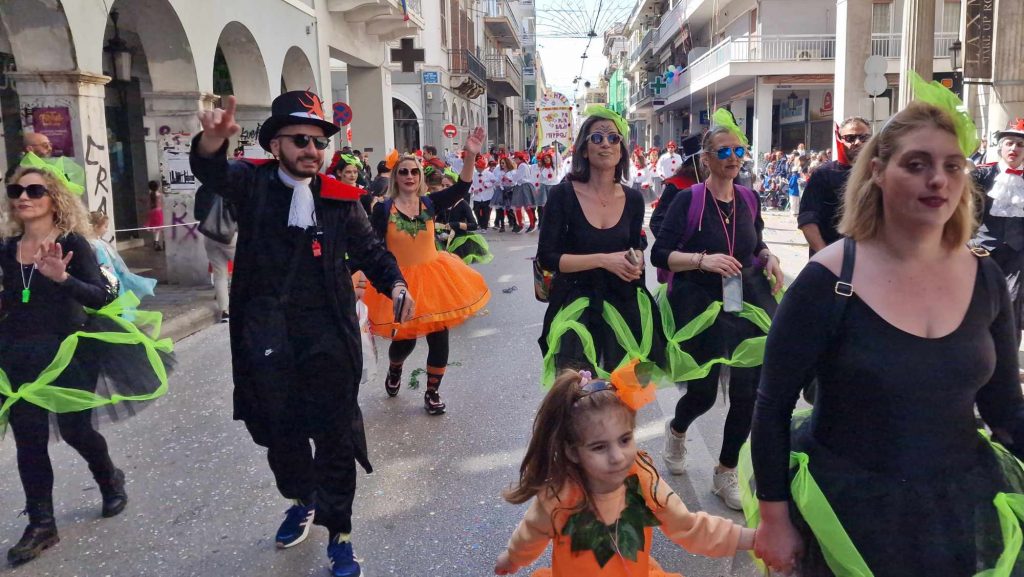 ΔΕΙΤΕ την Παρέλαση του Καρναβαλιού των Μικρών 2024 με δεκάδες φωτογραφίες