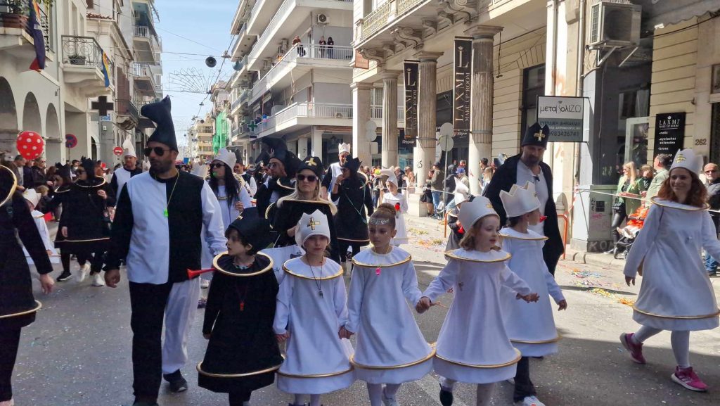 ΔΕΙΤΕ την Παρέλαση του Καρναβαλιού των Μικρών 2024 με δεκάδες φωτογραφίες