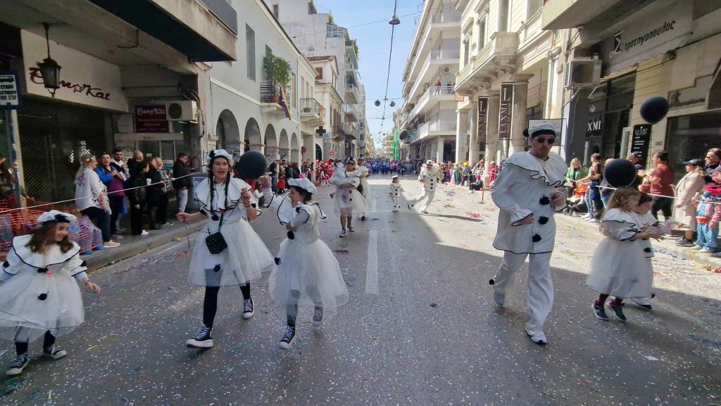 ΔΕΙΤΕ την Παρέλαση του Καρναβαλιού των Μικρών 2024 με δεκάδες φωτογραφίες